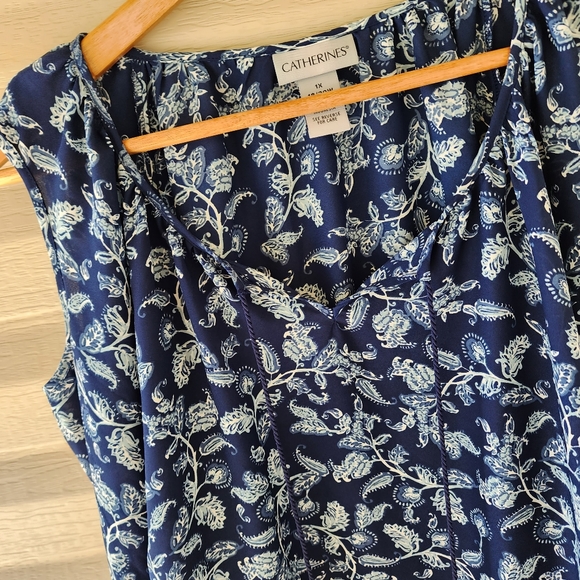 Catherines blue floral blouse - Picture 10 of 11